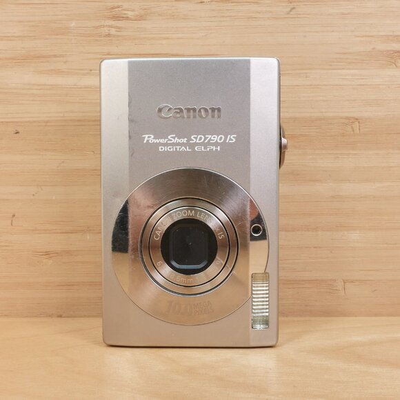 Canon PowerShot SD790 IS 10MP Digital ELPH / Silver - Picture 3 of 12